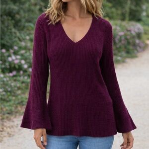 Time and Tru Burgundy V-Neck loose Knit v-neck bell sleeve tunic Top size medium
